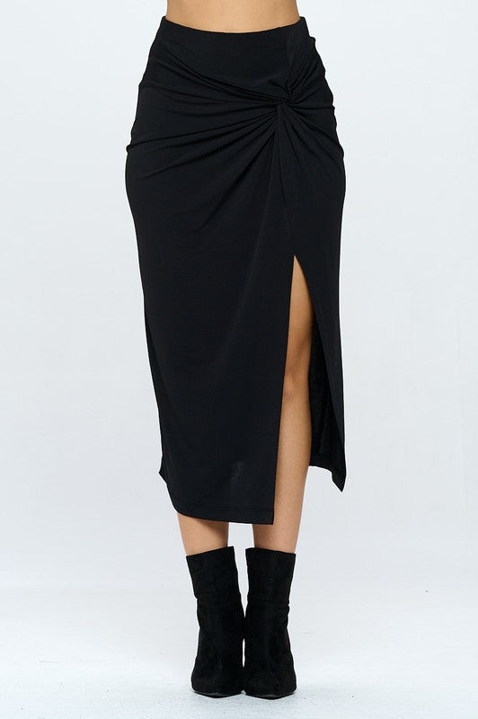 Passing By Skirt - Black